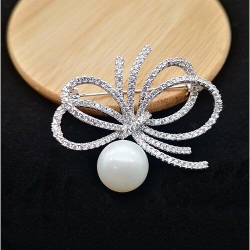 2021 SS New Big Fresh Water Pearl Bowknot Brooch Bling Bling Full CZ Stones Pin Bridal Fashion Jewelry Scarf Pin Brooch