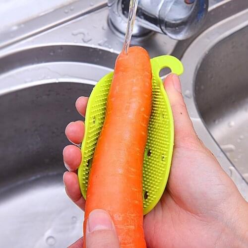 Multi-functional PVC Fruit Vegetable Brush Kitchen Tools Easy Cleaning Brush For Potato Kitchen Home Gadgets cooking tool