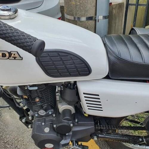 Universal Retro Motorcycle Cafe Racer Gas Fuel Tank Rubber Sticker Protector Knee Tank Pad Grip Decal For Honda Yamaha Harley