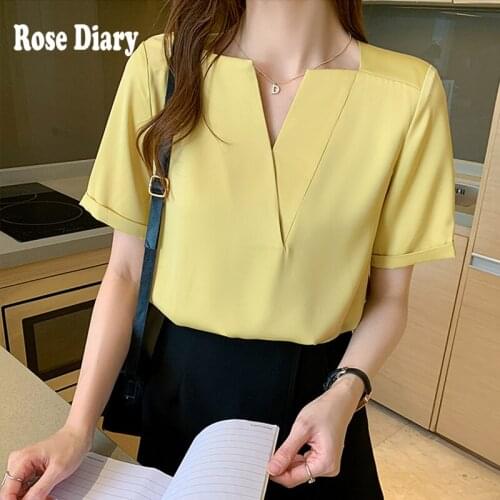 Cechy Daisy Women's Short Shirts