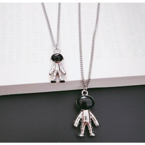 Cute Astronauts Pendant necklace fashion paired couple Neck Chain for Men Women Friends Punk Spaceman Robot Hip Hop neck pendant