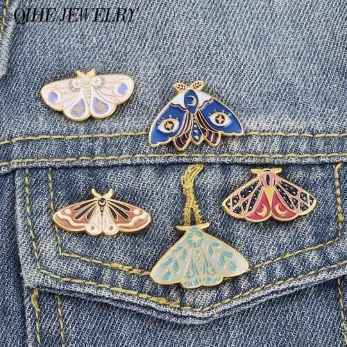 Moth Enamel Pin Butterfly Brooches Moon Star Gold Color Badges Animal Jewelry Gift for Men Women Boy Girl