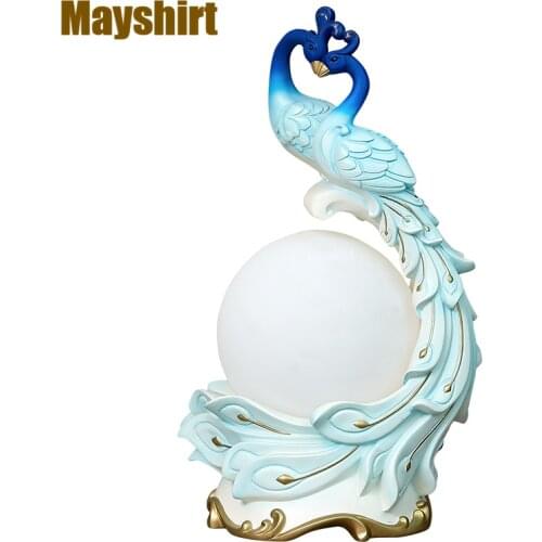 Resin Peacock Art Deco Table Lamps Living Room Bedroom Bedside Desk Lamps Modern Holiday Gift Light Fixtures Home Deco Thailand