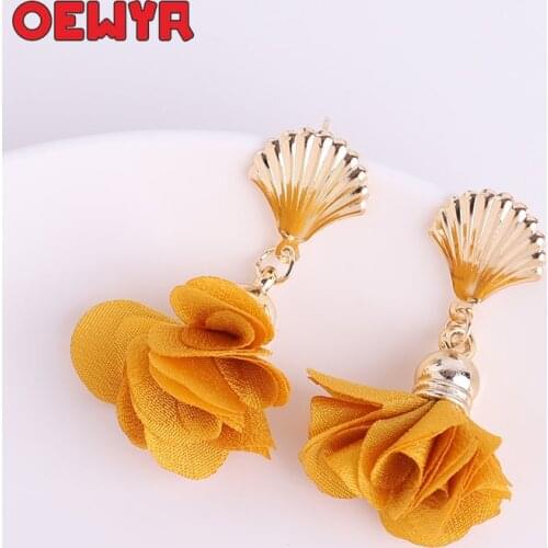 Hot Sea Shell Of The Popular Earrings for women Personality Fashion Temperament Jewelry Red Cloth Flower Statement Earrings 2019