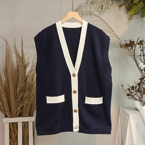 2021 Fall Womens Black Knit Cardigan Vest Tank Pocket V-neck Contrasting College Style Elegant coat Top