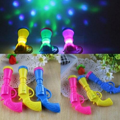Glowing Projection Pistol Children Glowing Toy Birthday Boy Projection Party Toys Gift Flash Kids Favors Gun Lighting LED O6B8