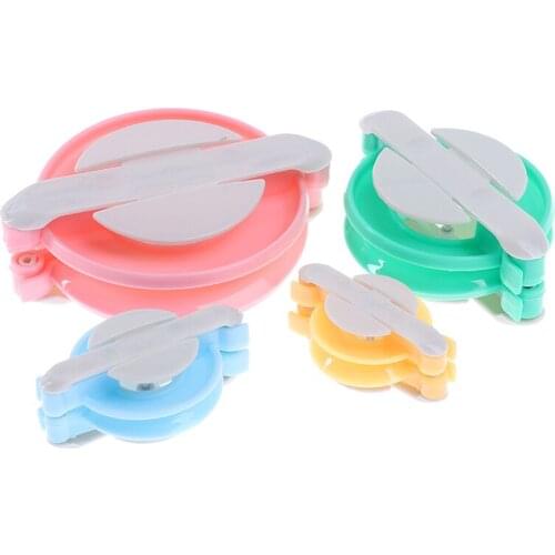 1 Set Essential Pom-Pom Pompom Maker Fluff Ball Weaver Needle Craft Knitting Tool DIY Set- Random Color