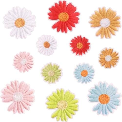 Custom Wholesale Self-Adhesive Little Daisy Embroidered Cloth Stickers Fashion Patch Decoration Applique Accessories