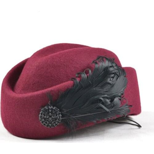 2019 New Luxury feather stewardess cap fedora hat female fashion solid wool vintage Hats for Women British style of Beret