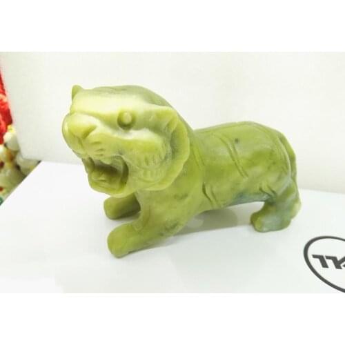 Handmade natural jade tiger ornaments carved