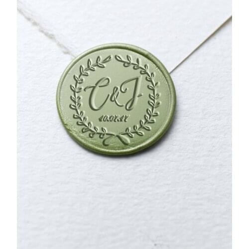 Wedding Seal Stamp/Custom Seal Stamp/Personalized Initials with Wreath Wax Seal Stamp / Custom Wax Seal Kit/ Invitation seal sta