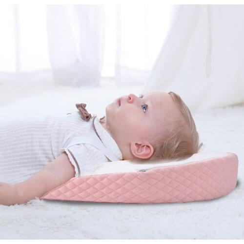 Cotton Anti‑Reflux Pillow Round Square Breathable Newborn Slope Pillow Anti Slip Skin Friendly for Baby PR Sale