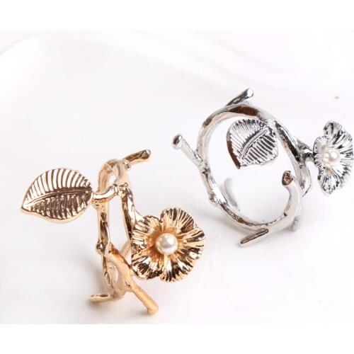 6pcs Creative new western food napkin buckle tableware western food product model room table decoration branch pearl napkin ring