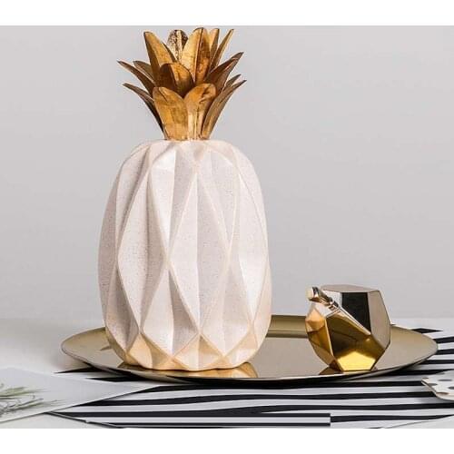 EUROPEAN STYLE CERAMIC BLACK/GOLDEN PINEAPPLE FURNISHING ARTICLES SCULPTURE PERSONALIZED FRUIT MODELING HOME DECORATION R180