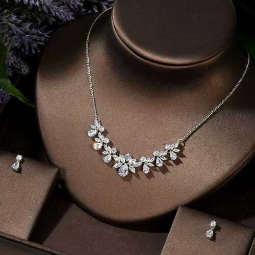 HIBRIDE Simple Design Paved Cubic Zirconia Earrings Necklace For Women White Gold Color Fashion Leaves Shape Jewelry Set N-1422