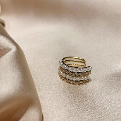 A Girl' Korean Delicate Zircon Multilayer Ear Clips For Women Elegant Pearl Beads No Piercing Fake Cartilage Ear Jewelry