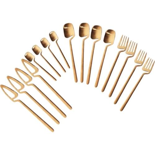 16Pcs Rose Gold Cutlery Set Knife Fork Coffee Spoons Dinnerware Set Stainless Steel Tableware Set Western Kitchen Silverware Set