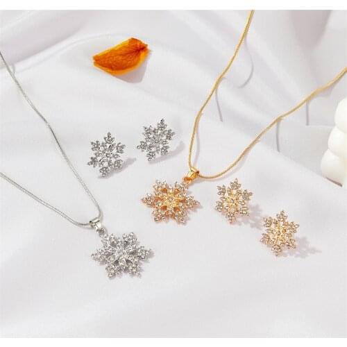 Jewelry Sets Stud Earrings Snowflake Earrings Gold and Platinu Plating Jewelry Set For Women Pendant Necklace