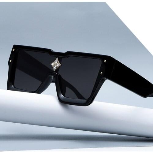 Vintage Oversized Sunglasses Luxury Brand Designer Women Square Sun Glasses Men Retro Shades Eyewear Oculos de sol Feminino