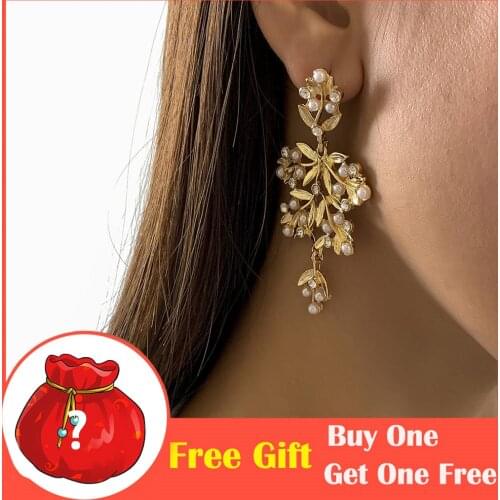 Cosysail Vintage Exquisite Metal Leaf Dangle Earrings for Female Elegant Pearl Rhinestone Leaves Earrings Ear Party Jewelry