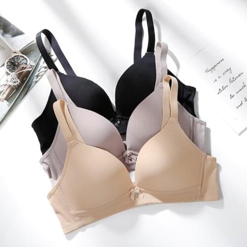 The new lingerie non-steel ring gathered bra on the collection concentrated milk sexy underwear thin