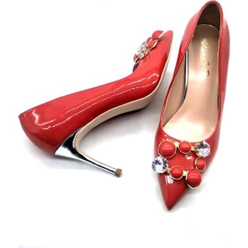 2020 new wedding shoes women feel wedding dress side buckle crystal shoes show bride pointed red heels womens heels