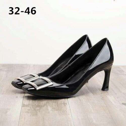 2021 New Fashion Metal Square Buckle Pumps Square Head Shallow Mouth Fine Heels Professional Commuter Woman Pumps