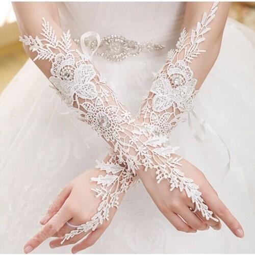 2020 New Arrival Sexy White Lace Bridal Gloves Fingerless Phoenix pattern Elbow Length Long Woman Gloves For Wedding Party