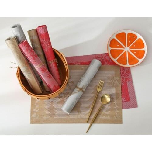 High Quality Versatile Usage Christmas Festival Table Placemats Lightweight Tableware Placemats Table Decor for Kitchen