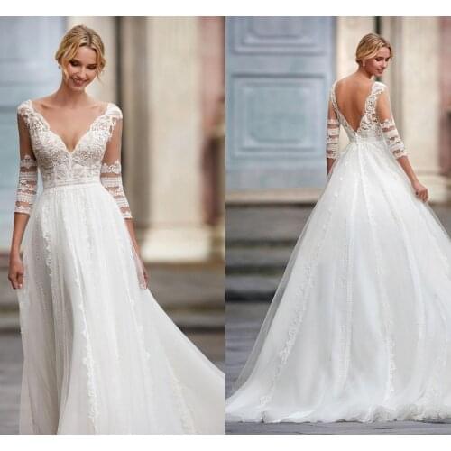 Long Sleeve Wedding Dress Backless Floor Length Lace Appliques Sweep Train Backless Bridal Gowns Stunning High Quality V-Neck