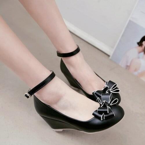 Women Elegant Fashion Sweet Flowers Cheap Buckle Black Wedge High Heels Spring Shoes Online Shopping