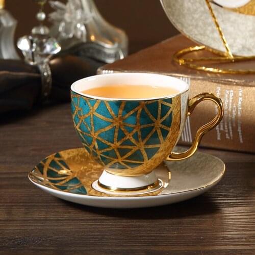 Luxury Bone China Coffee Cup Ceramic Tea Cup Saucer Spoon In Set Creative Porcelain espresso Cup afternoon tea sets Drinkware