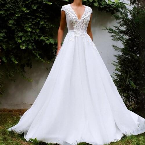 JaneVini Sexy White Long Evening Dresses A Line 2020 Deep V Neck Lace Appliques Cap Sleeves Tulle Dress Dubai Women Dinner Gowns