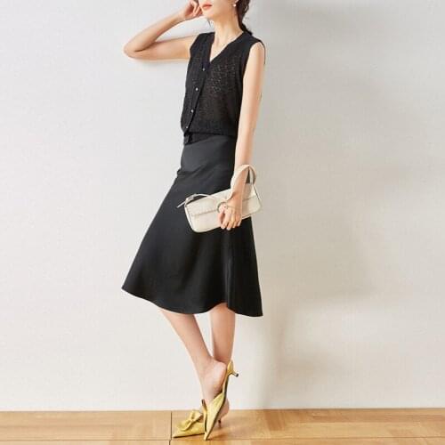 Spring and Summer New Loose Retro Linen Knitted V-neck Hollow Sleeveless Vest Women T-shirt