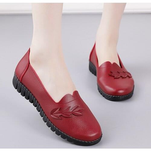 Spring and autumn flat casual womens shoes middle-aged and elderly mothers single shoes breathable non-slip waterproof flats
