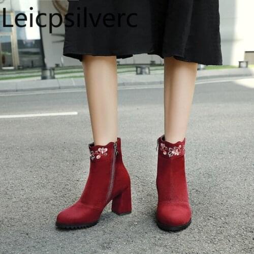 Womens Boots New winter fashion Round head Flower zipper High heel Ankle boots Womens shoes plus size 32-43 Heel Height 7cm