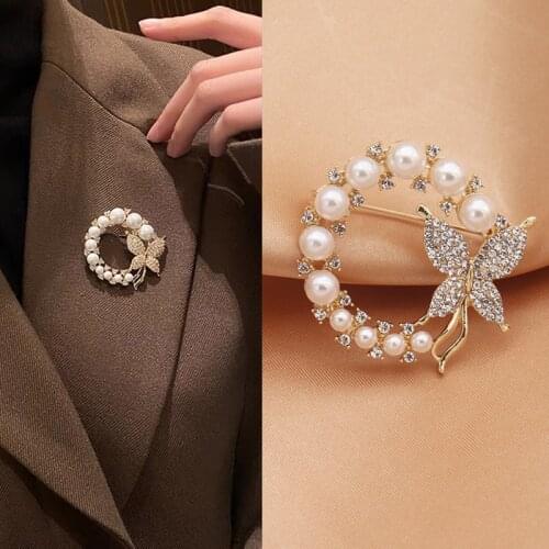Pearl and Rhinestone Circle Brooches for Women Baroque Elegant Butterfly Brooch