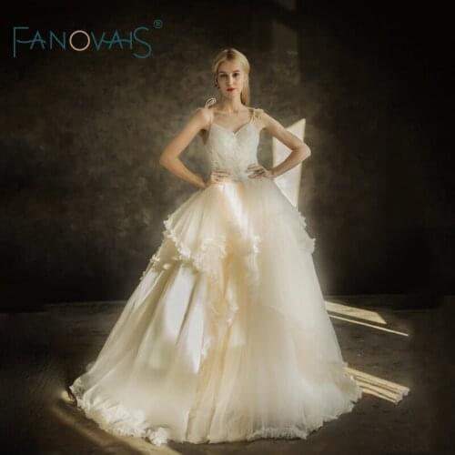 Elegant Wedding Dresses 2020 V Neck Spaghetti Straps Wedding Gowns gelinlik Ruffles Bride Dress Long robe mariage Bridal Gown