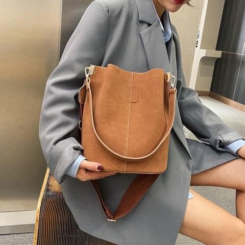 Vintage Bucket Bag Women Nubuck Leather Shoulder Bag Large Capacity Crossbody Bag 2021 Fashion Lady Handle Bag Wild Bag