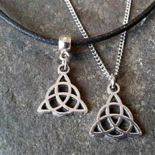 2pcs Celtic Knot Necklace Irish Celtic Round Pendant Necklace Jewelry Birthday Gift Wicca Pagan Jewellery Gift