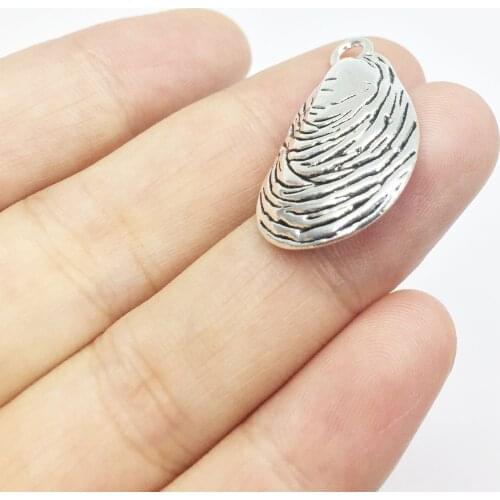 Eruifa 20pcs 17*27mm Water Shell Coin gold/Silver plated Zinc alloy Charms Pendant Jewelry DIY Necklace 2 colors