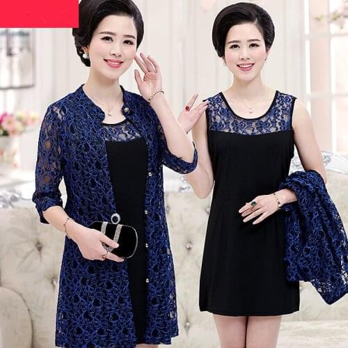 The new spring 2018 of the most beautiful old lace T-shirt Mother put winter middle-aged womens clothing