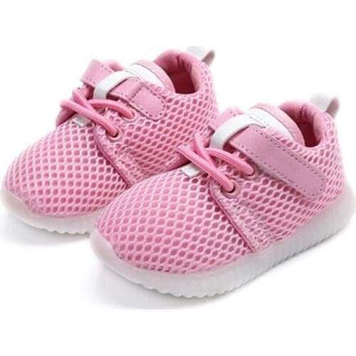 2021 New Sports Shoes Children Luminous Mesh Shoes LED Causal Shoes Breathable Kid Running Sneaker