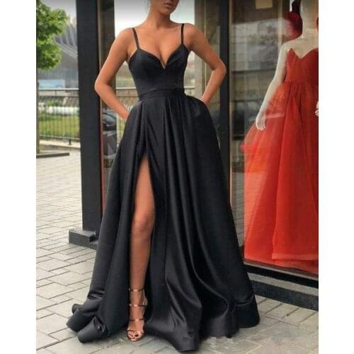 Black Muslim Evening Dresses A-line Spaghetti Straps Slit Sexy Dubai Saudi Arabia Long Prom Dress Gown Robe De Soiree