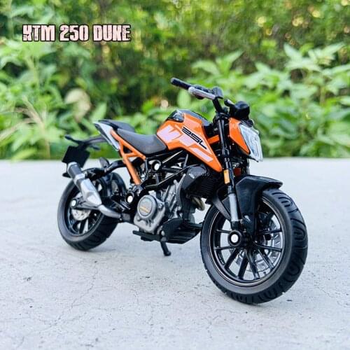 Bburago 1:18 250 Duke Factory Edition Static Die Cast Vehicles Collectible Motorcycle Model Toys