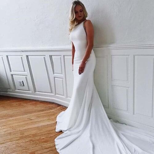 Simple Mermaid Wedding Gowns 2019 Scoop Neck Sleeveless Crystal Backless White Ivory Wedding Dresses Chapel Train Bride Dresses