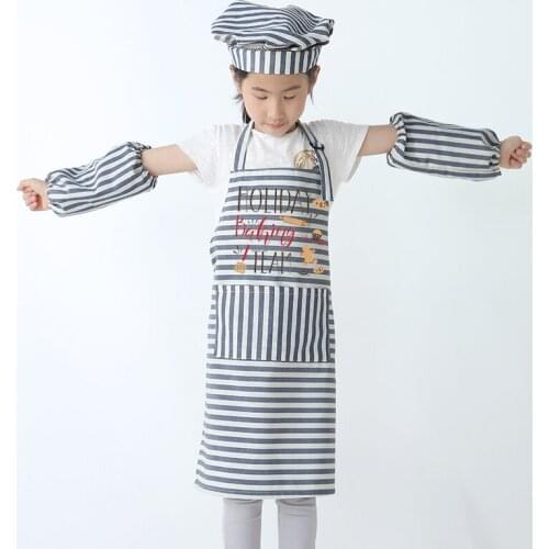 Kindergarten children painting with art painting aprons gowns lovely children clothes antifouling logo print
