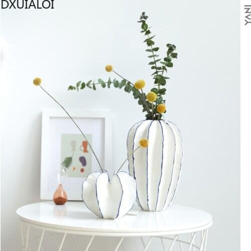Modern minimalist ceramic vase ornaments dried flowers floral living room Ornaments desktop decorations home decoration