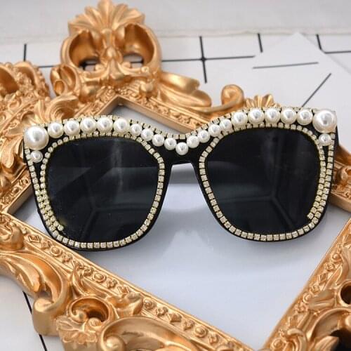 High End Catwalk Sand Beach Night Club Square CatEye Luxury Pearl Diamond Sunglasses Women Glasses