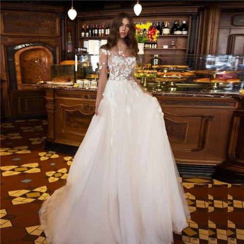 Long Sleeve Wedding Dresses Boho Lace 3D Flowers Beaded Illusion Top O-Neck A-Line Beach Bridal Gowns Plus Size Vestido De Novia